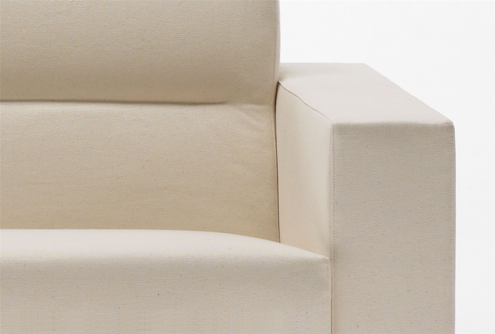 Détail de l'accoudoir et du coussin de dossier du BK 101