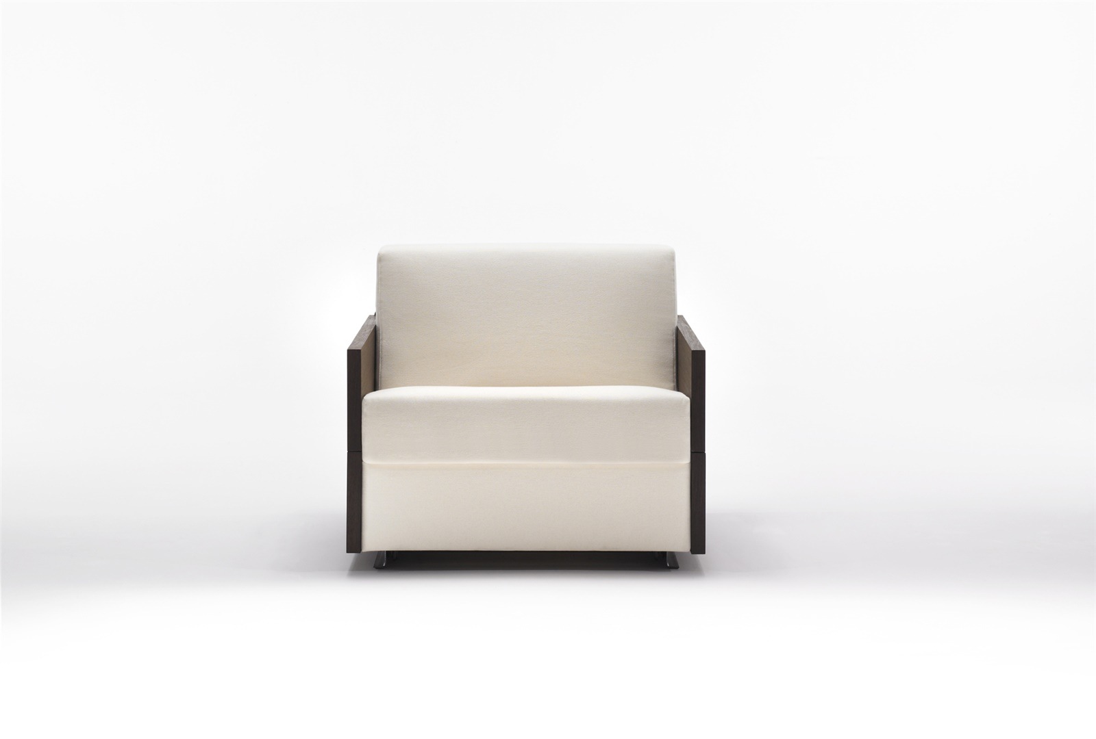 Fauteuil-lit BK 119 à flancs fixes, vu de face