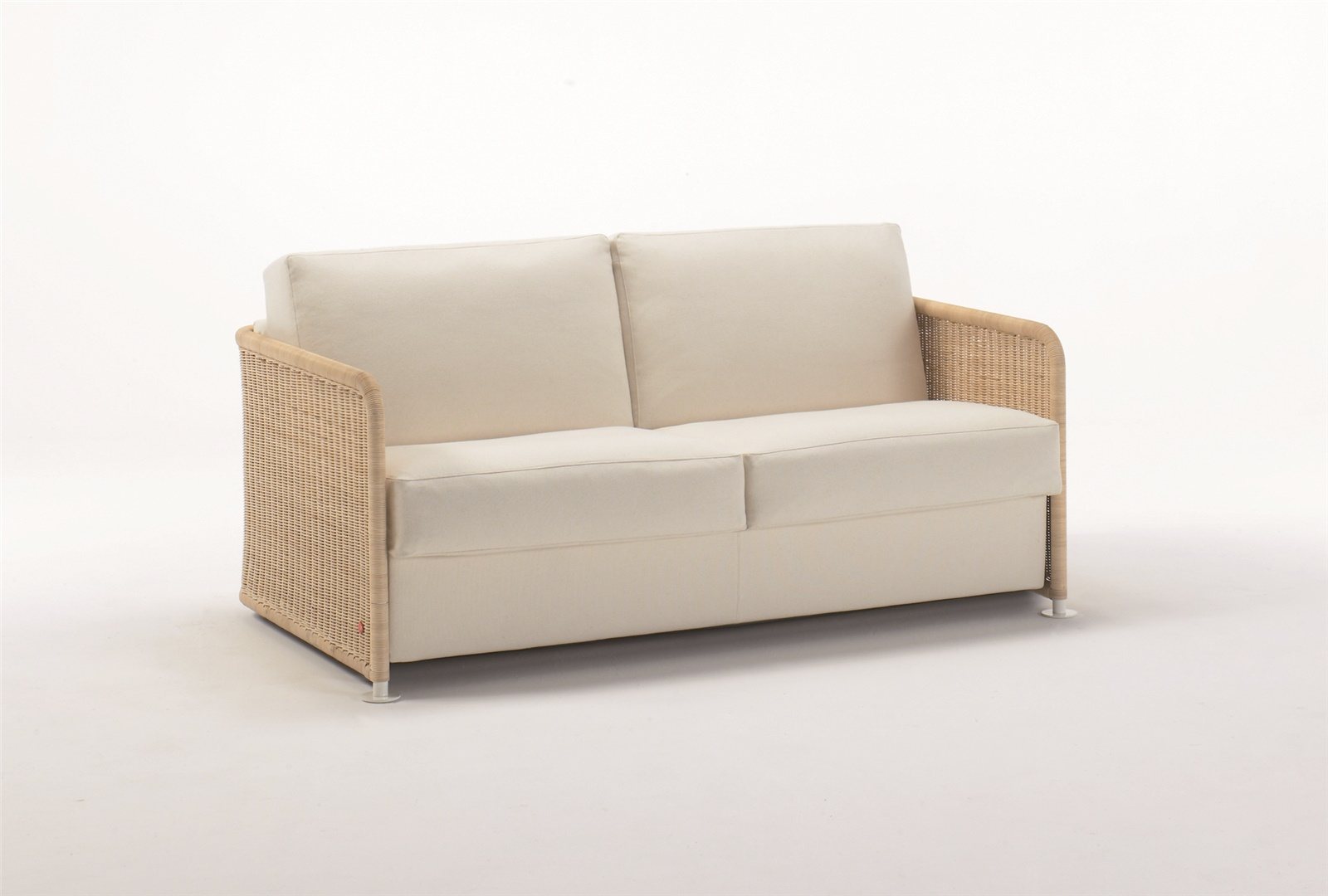 Canapé convertible BK 123 Cesta fermé, vu de trois quarts