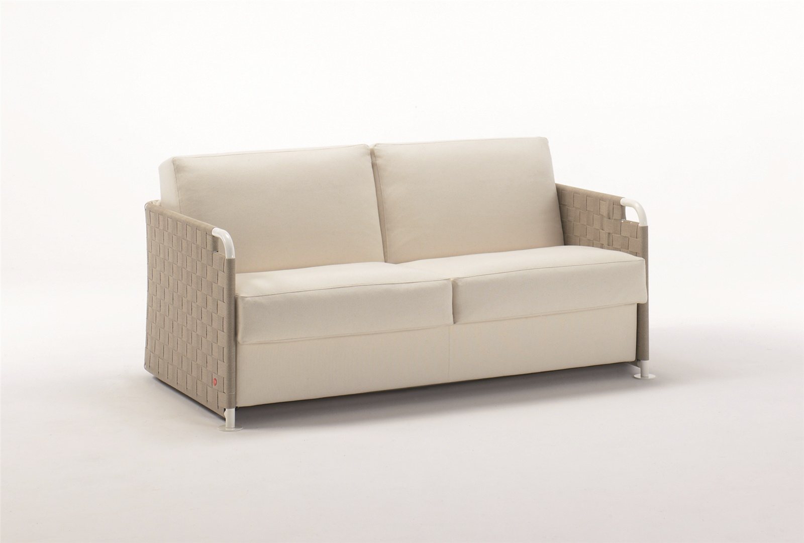 Canapé convertible BK 123 Nastro fermé, vu de trois quarts
