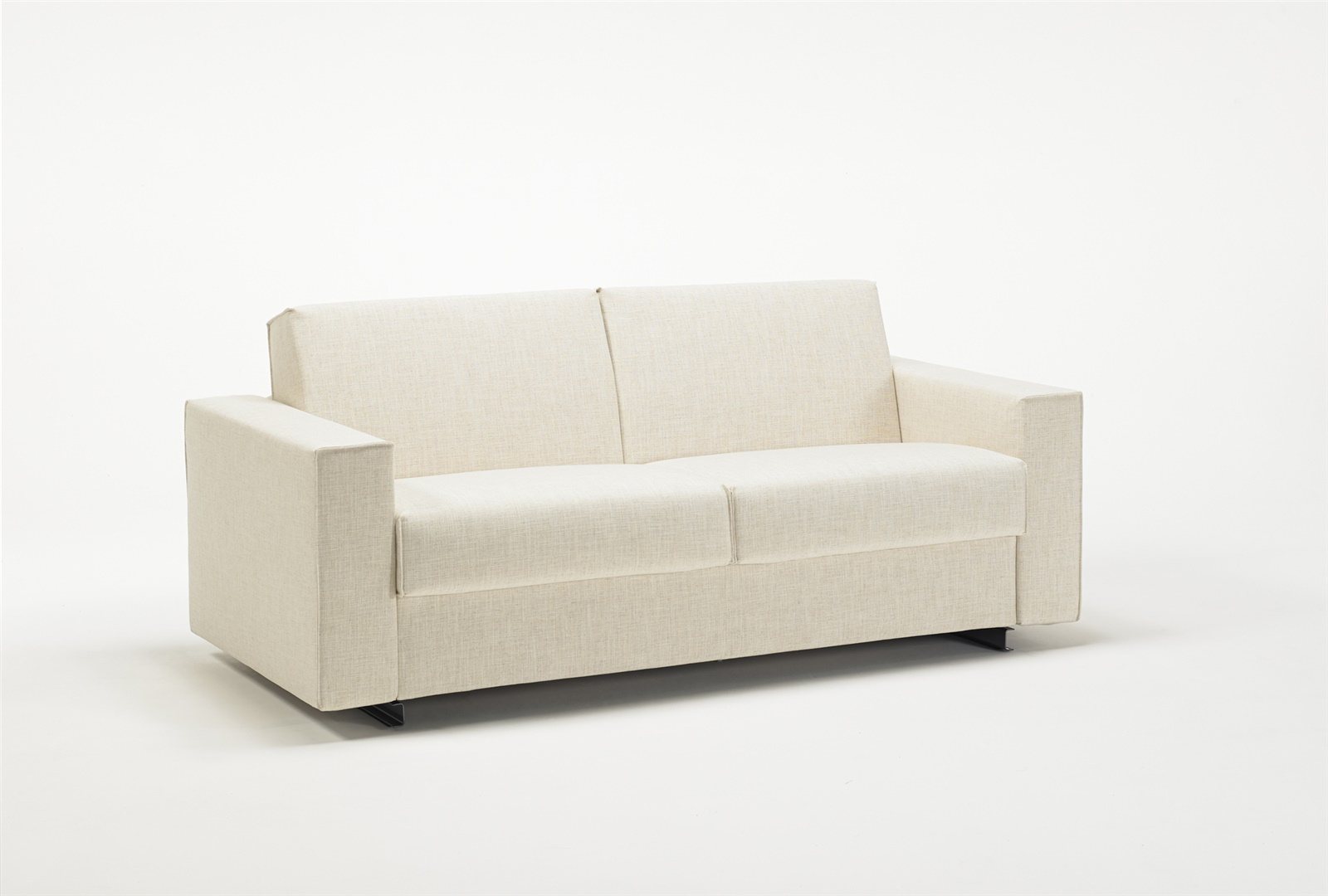 Canapé convertible BK 126 fermé, vu de trois quarts