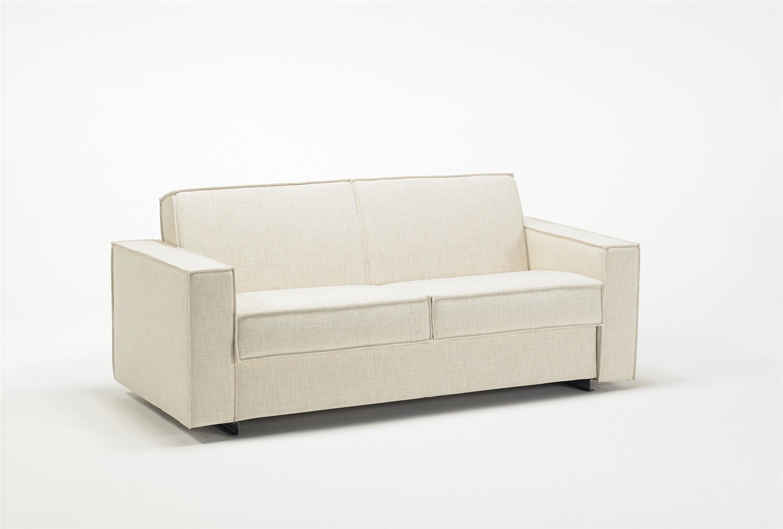 Canapé convertible BK 126 Special fermé, vu de trois quarts