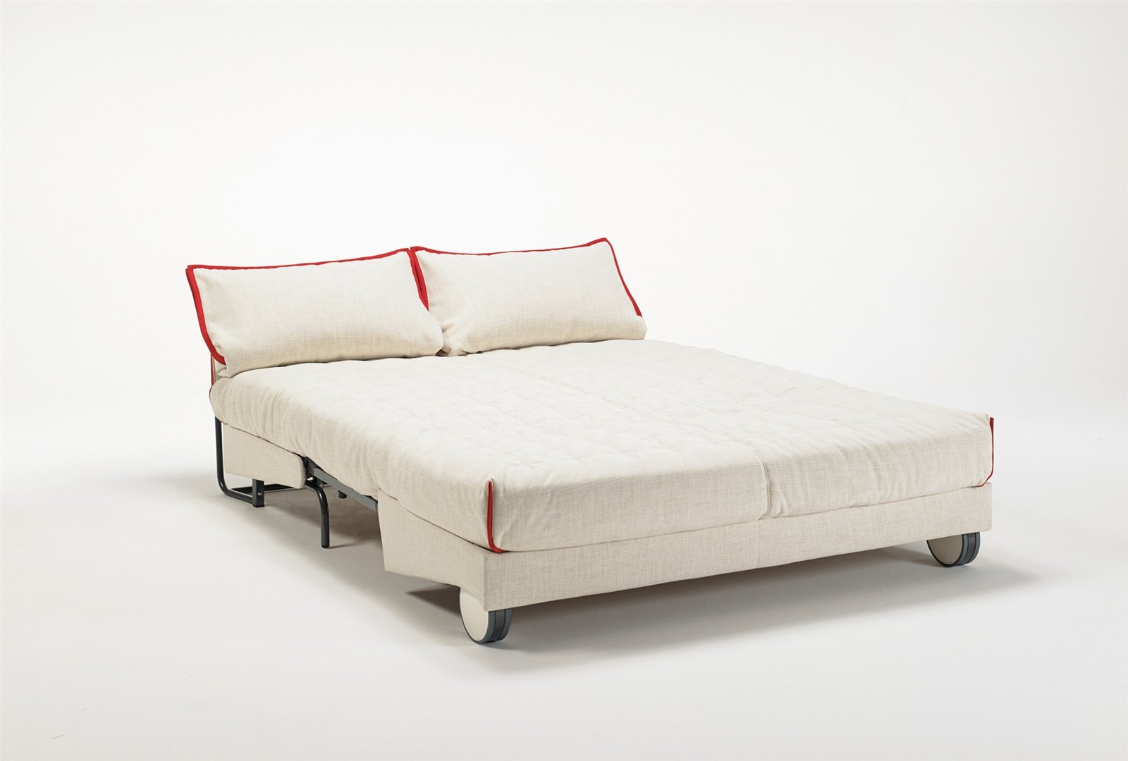 Canapé convertible BK 128 ouvert, sommier et matelas en place