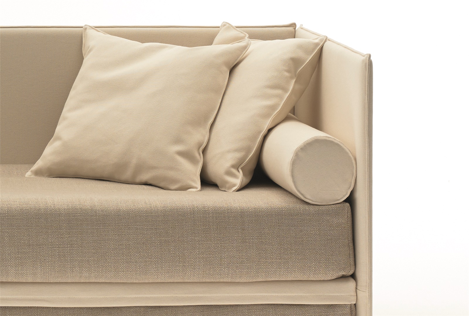 Détail accoudoir de la méridienne BK 152 Ottomana Twice avec coussins et rouleau en option