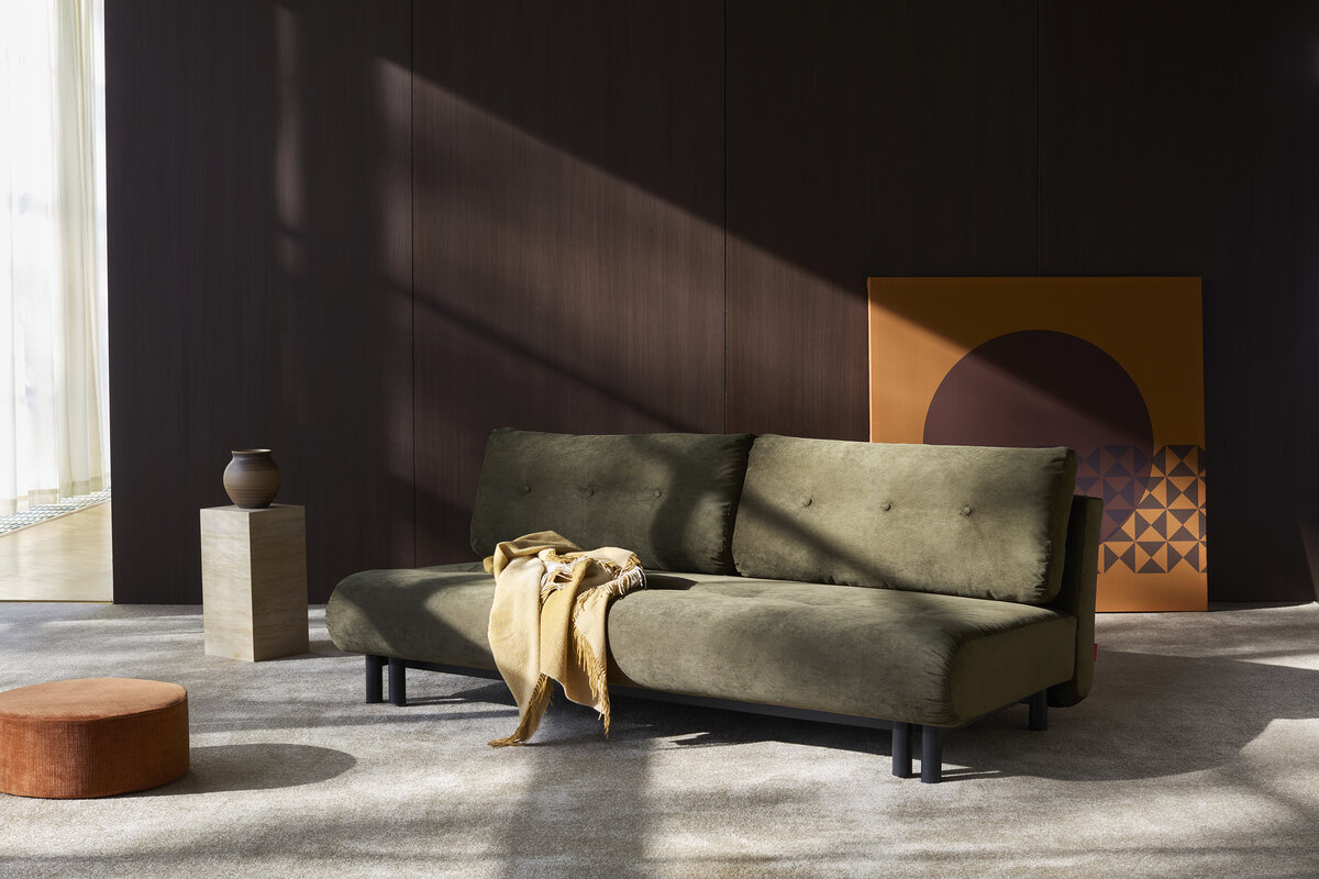 Canapé convertible Nabli scandinave en Cordufine 316 Pine Green, en situation